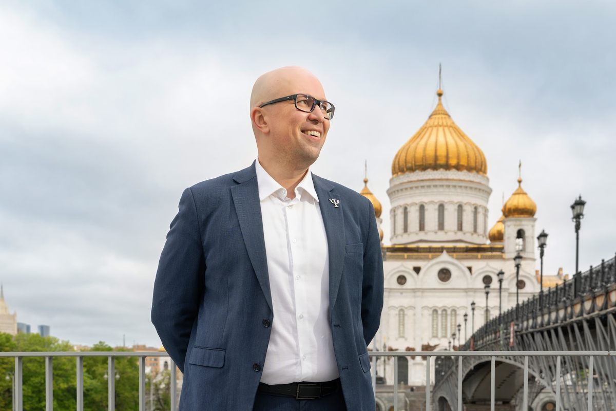 Психолог Станислав Самбурский