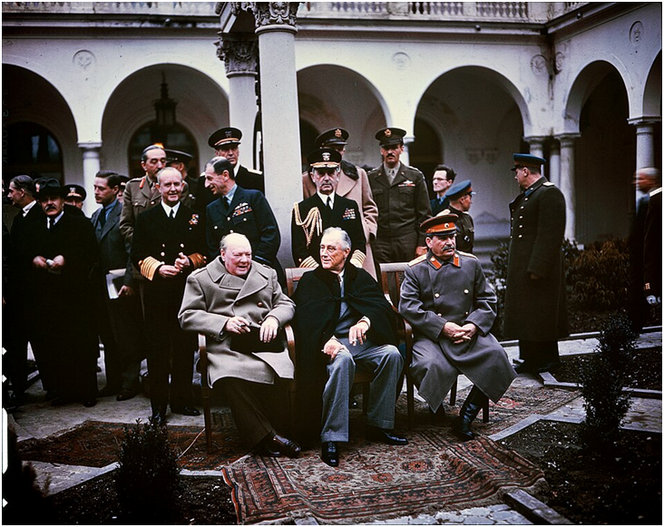 Черчилль. Рузвельт. Сталин. (Слева направо) на Ялтинской конференции.