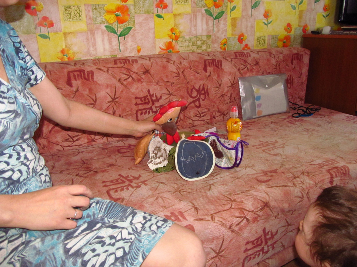 Куры из игры про кота Ворюгу пытаются есть кашу. Об игре рассказываю ниже - читайте.