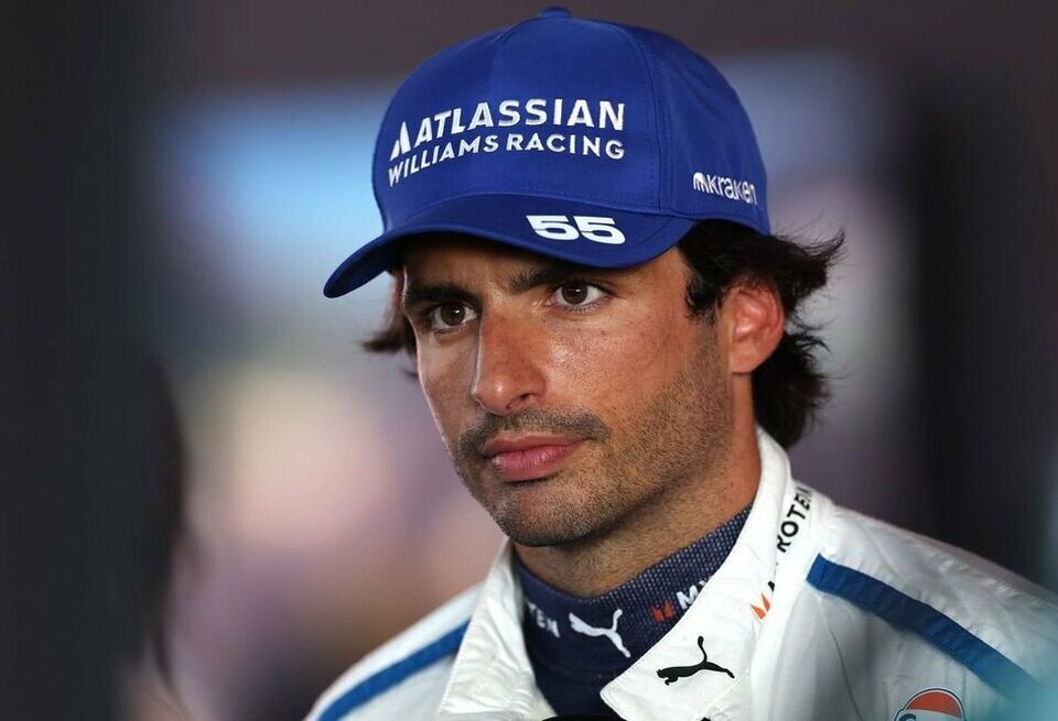    «Не хочу никого оскорблять, но…» Карлос Сайнс критикует стюардовWilliams