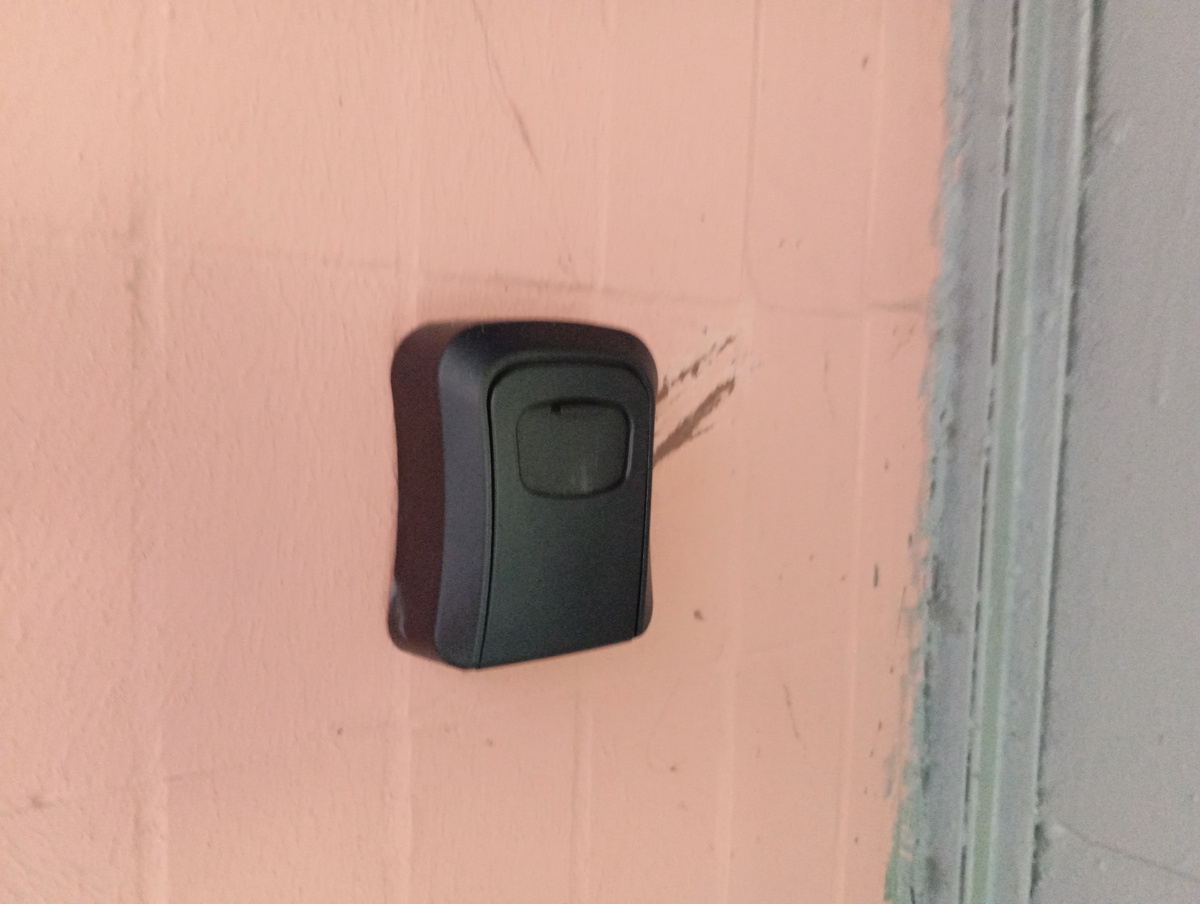 Заселяемся в аппартаменты за 2500/сутки -->