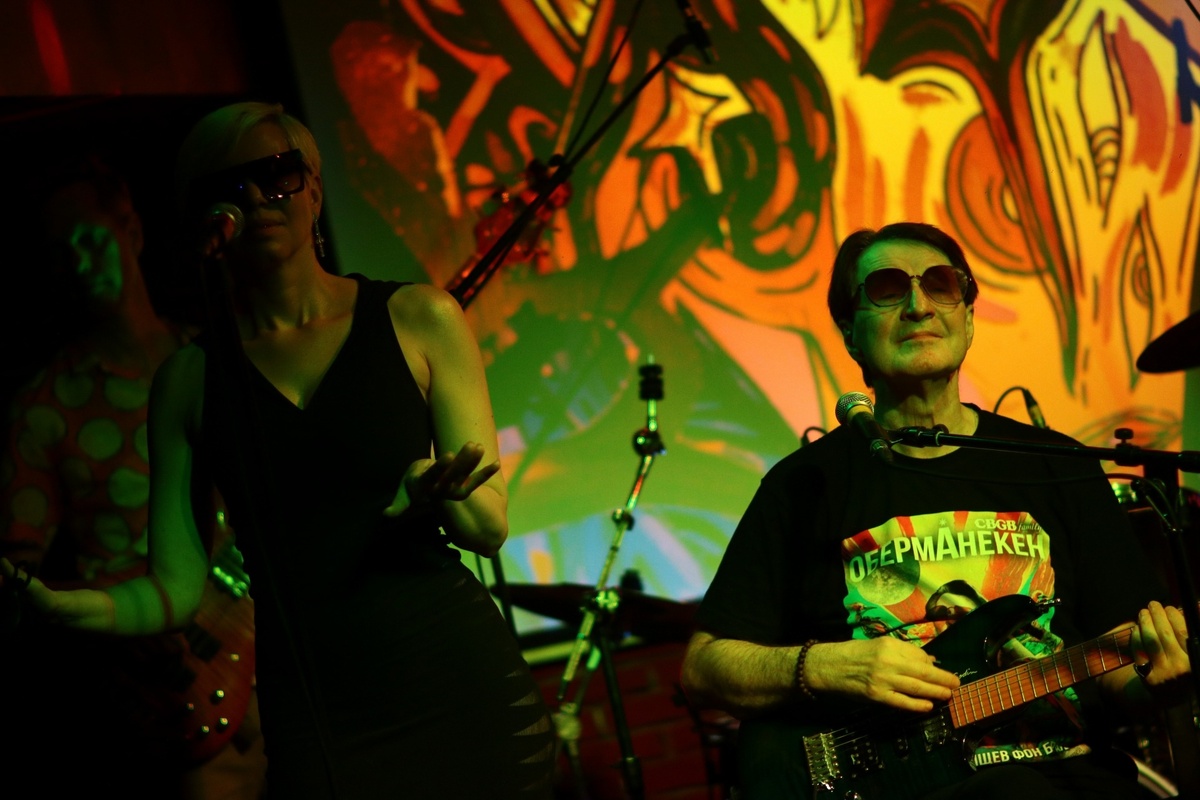 Олемпицка Эрте и Анжей Захарищев фон Брауш на RAW FEST XIX. Фото Ксении Прониной