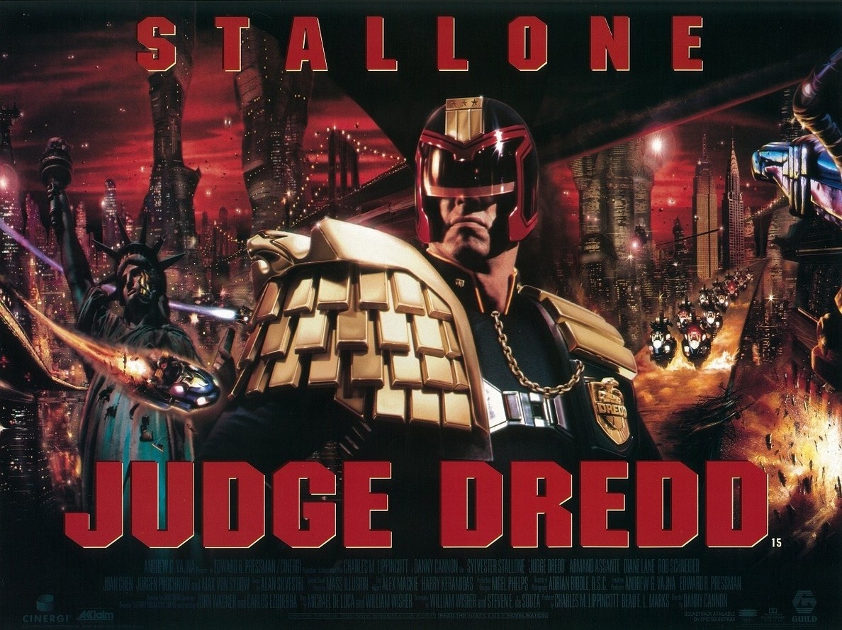 Сильвестр Сталлоне в фильме Судья Дредд