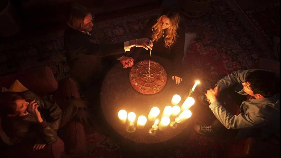 Сюжетных линий на доске и вокруг нее снова набралось на целый фильм.📷Фото: Gala Film