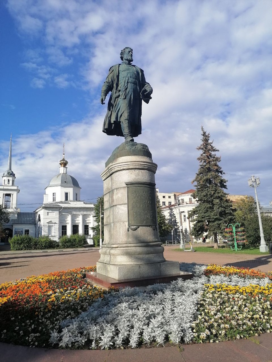 Памятник Афанасию Никитину в Твери, фото нашей редакции