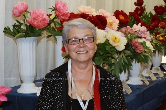 Ольга Александровна Капелькина, почётный член Клуба «Цветоводы Москвы»
