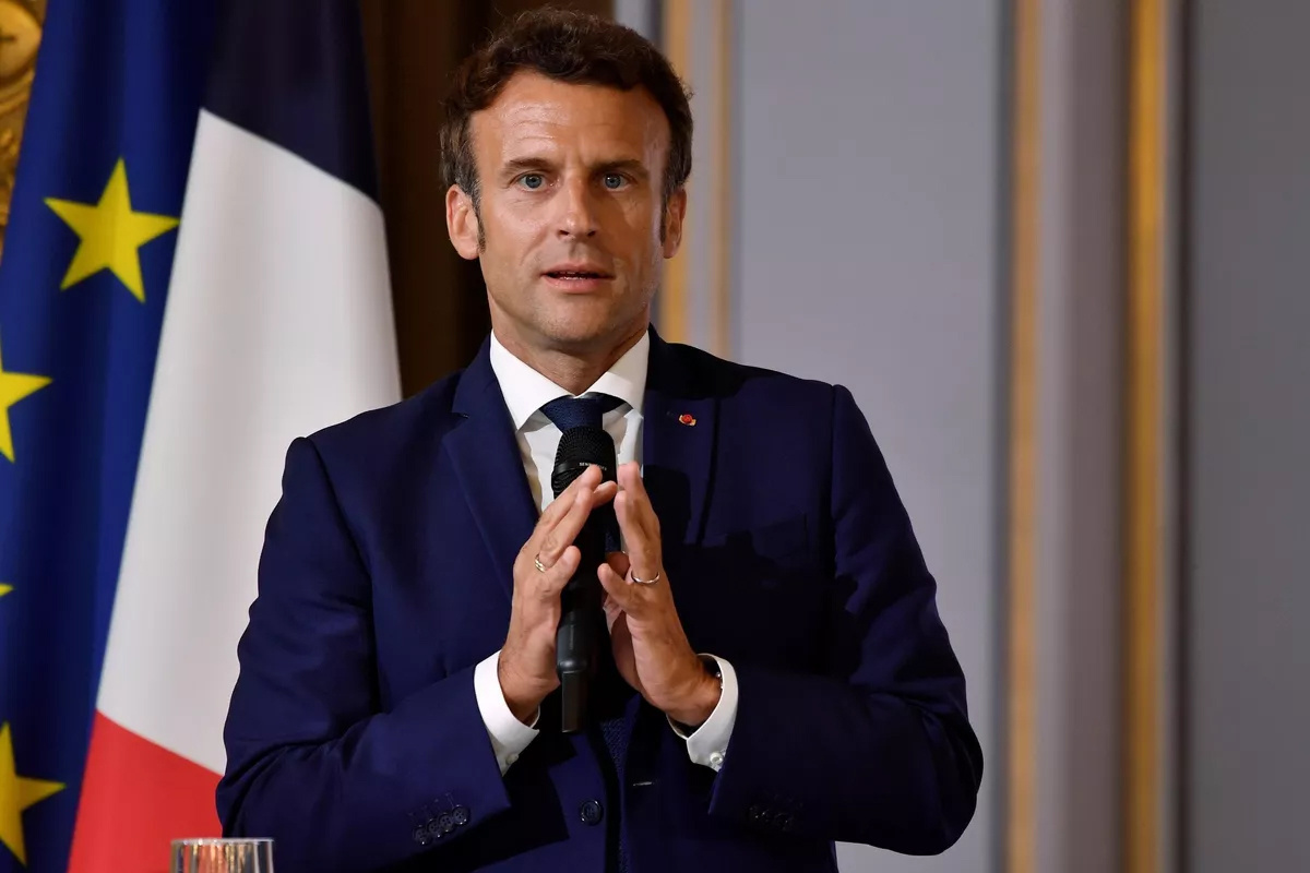    Фото: Julien de Rosa, источник: AP Photo