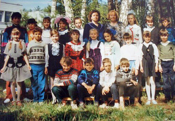 Фото из личного архива автора (автор второй ряд, вторая справа). Люди, которые всегда со мной. 