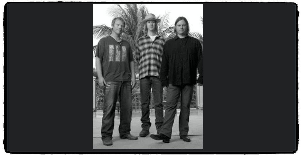 The Thorns - трио