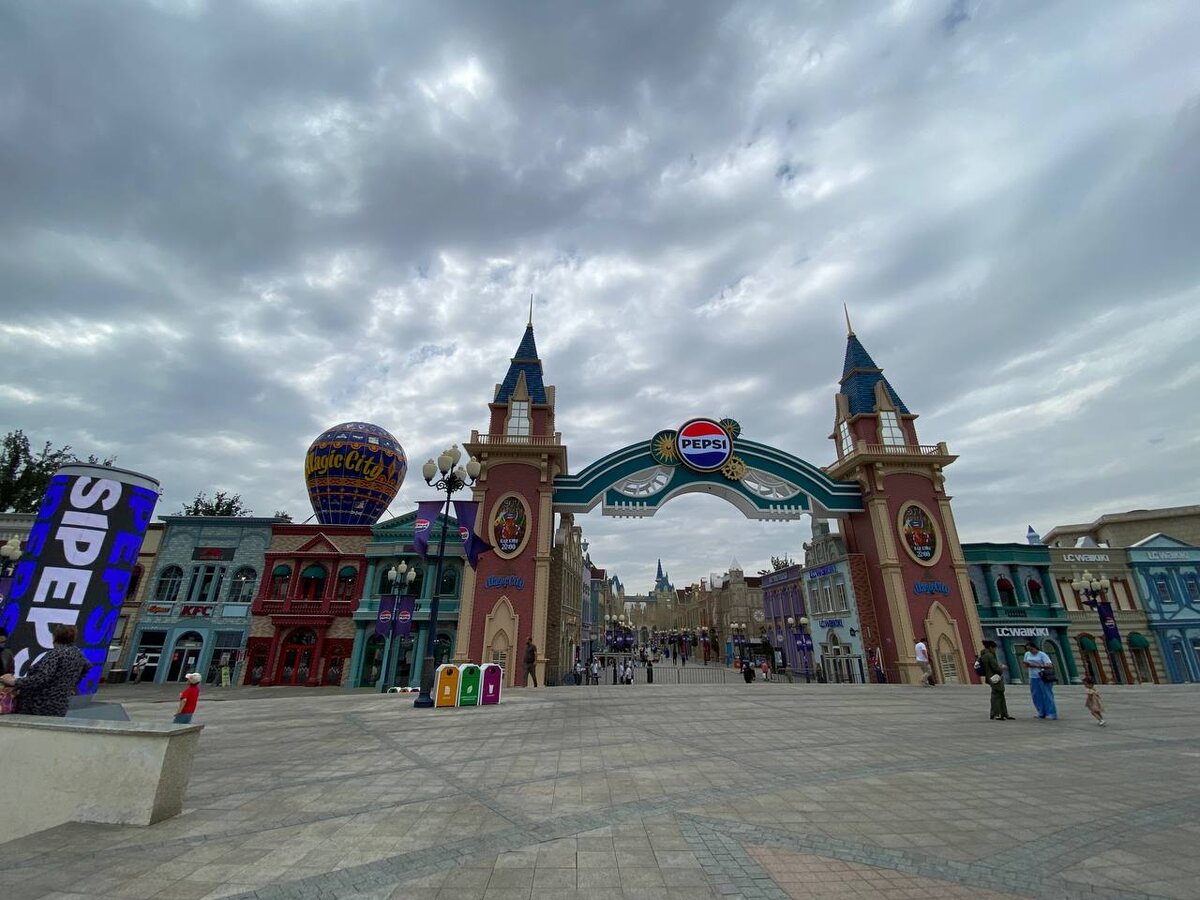 В Китае есть три крупных парка развлечений по мотивам популярных фильмов в мультиков.  Фото: Фото: ФедералПресс / Анастасия Алимпиева