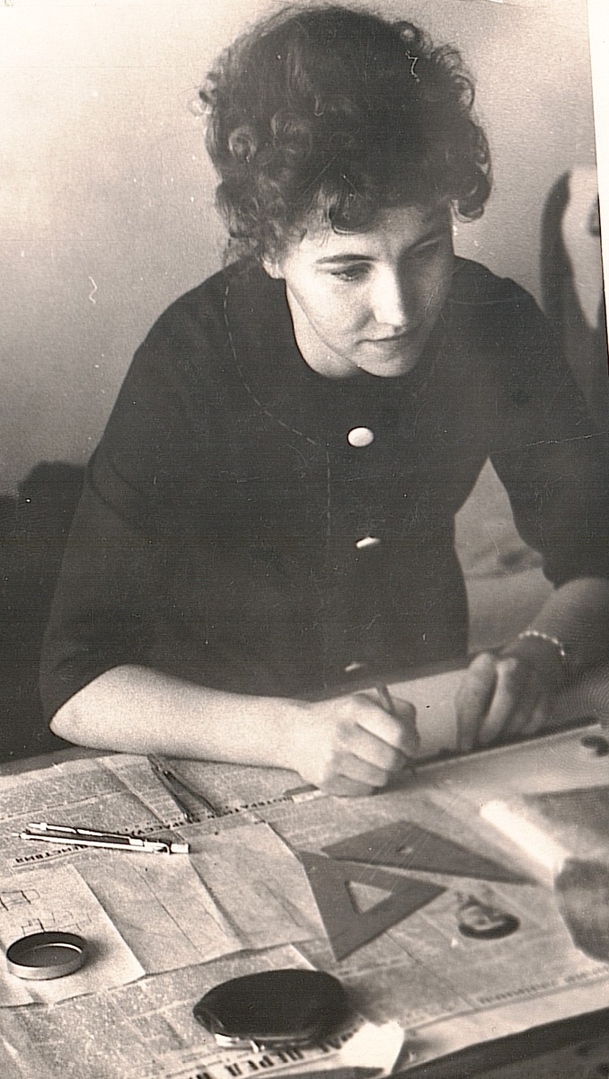 Студентка Новосибирского института инженеров железнодорожного транспорта