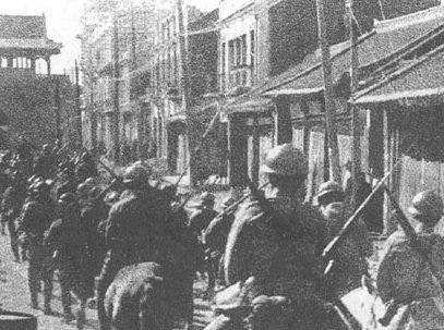 Японские войска входят в Мукден.  https://wwii.space/