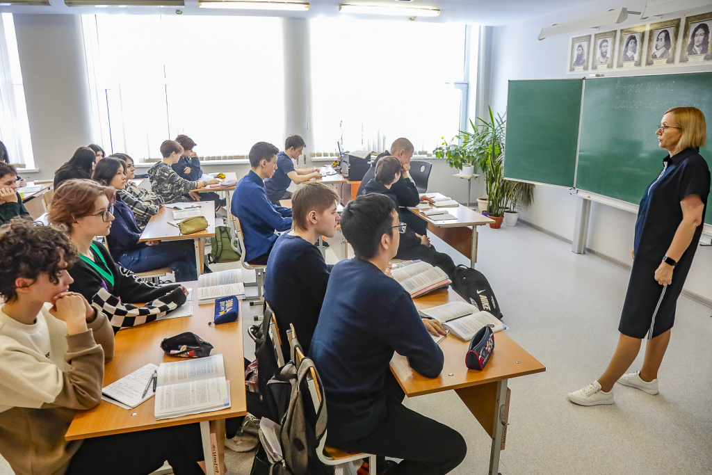    В этом учебном году педагоги Югры будут работать по синхронизированным с экзаменами планам уроков
