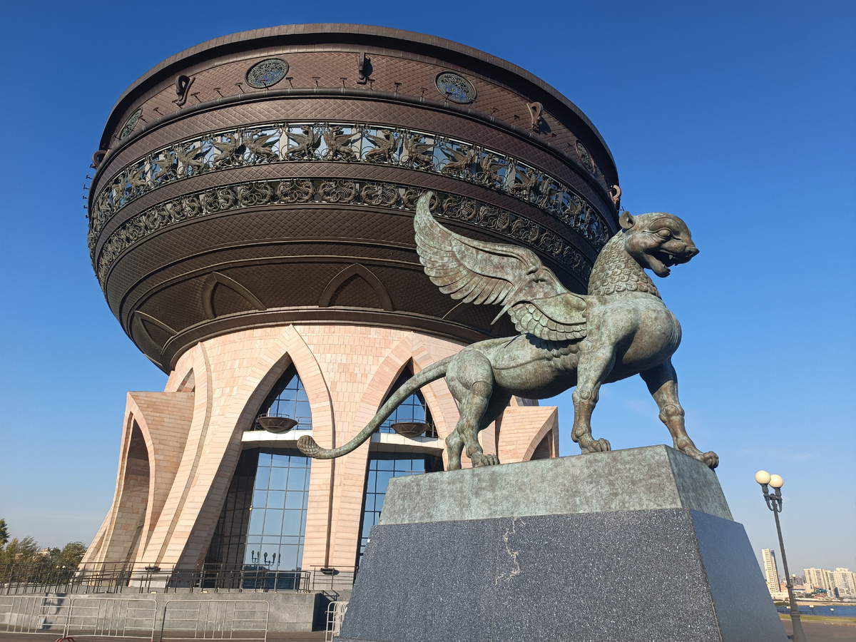 Санька-то его уже видел. Концерт был здесь💪