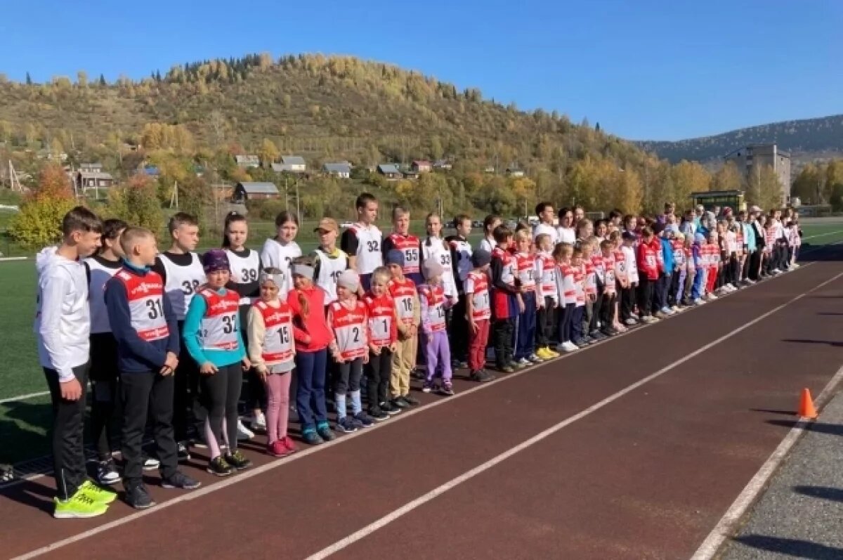    Все школьники Чулеша местные, поселковые.
