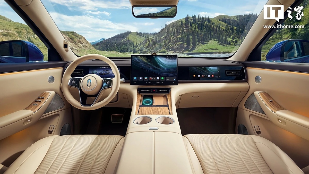 Фото Hongmeng Intelligent Driving  📷
