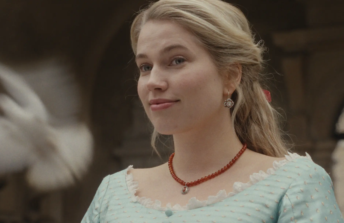 Золушка в фильме «Гадкая сестра» - девушка симпатичная, но характер её далёк от сказочного