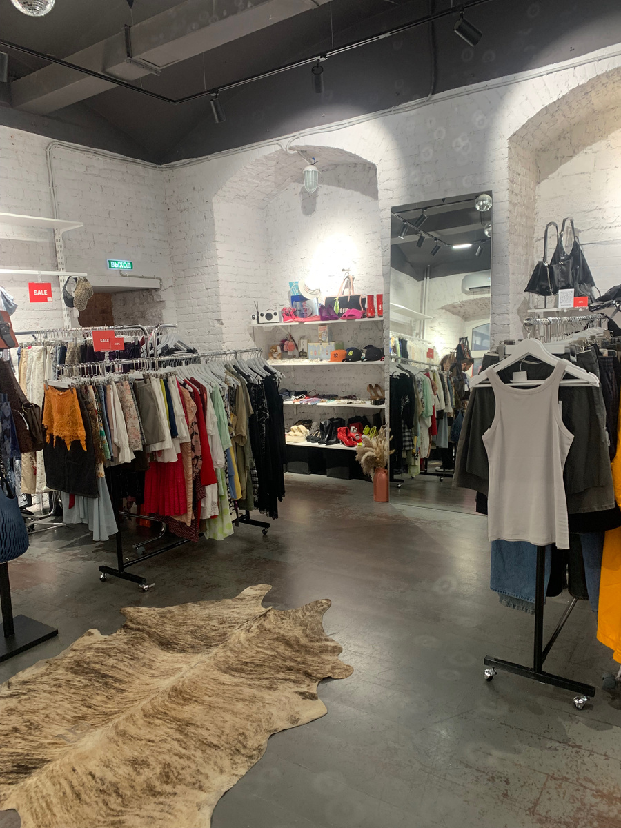 Винтажный магазин в Большом трехсвятительском переулке