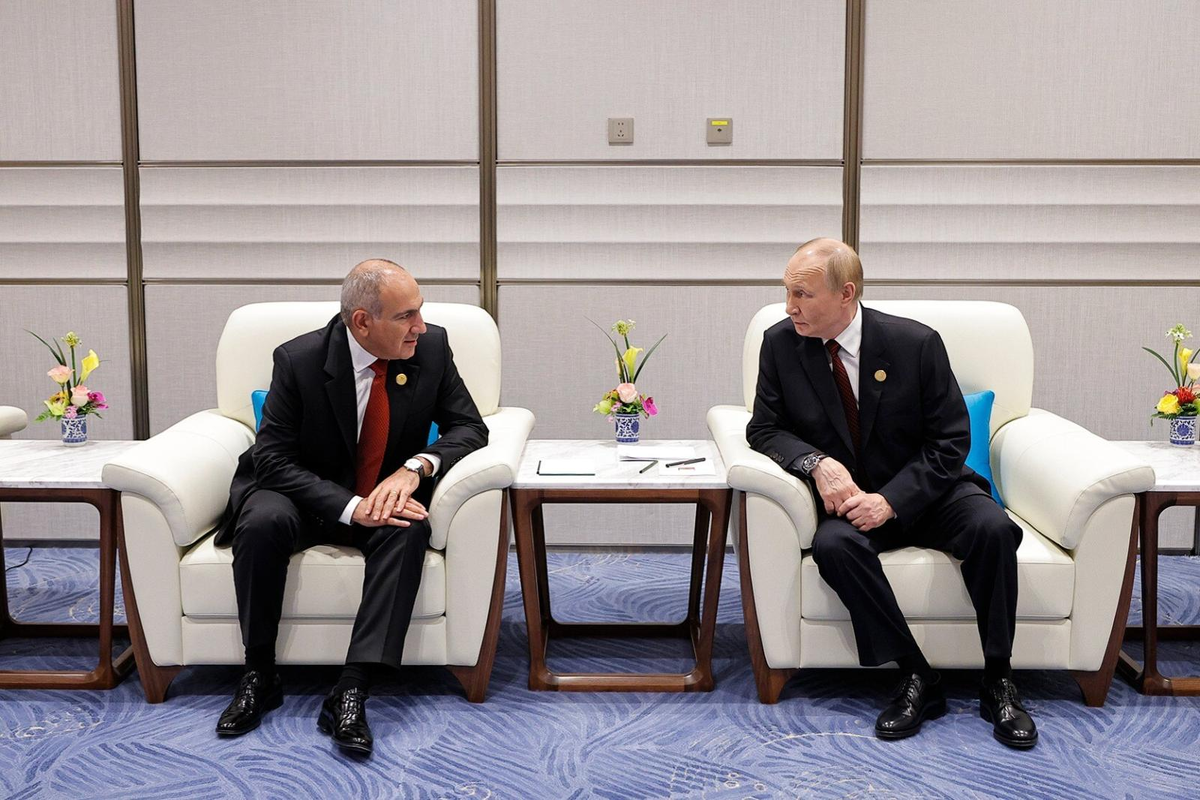 Никол Пашинян и Владимир Путин