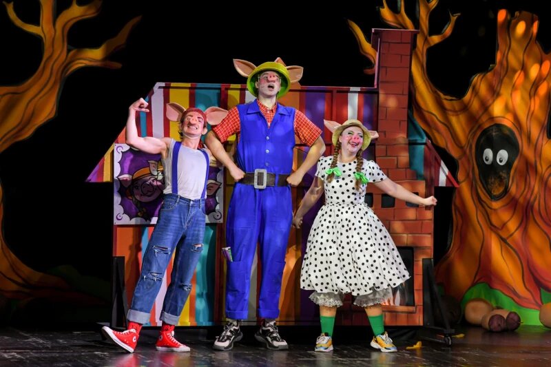 Листайте вправо, чтобы увидеть больше изображений