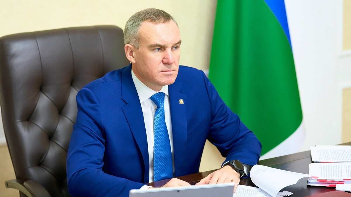    Руслан Кухарук поздравил югорчан с Днём знаний