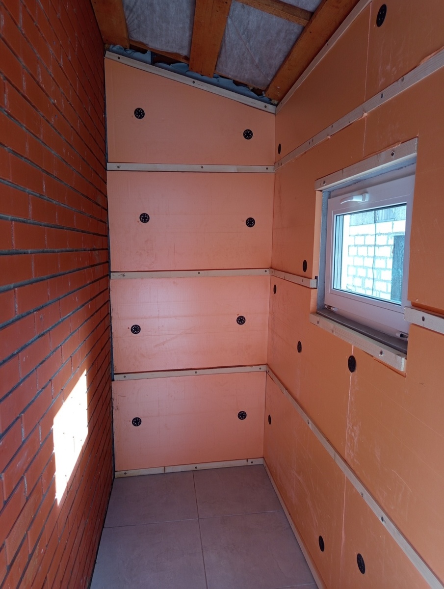 С одной стороны 