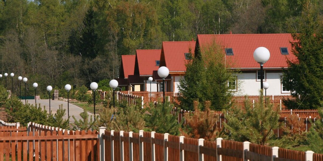 В России запретили продажу садовых и огородных участков отдельно от домов