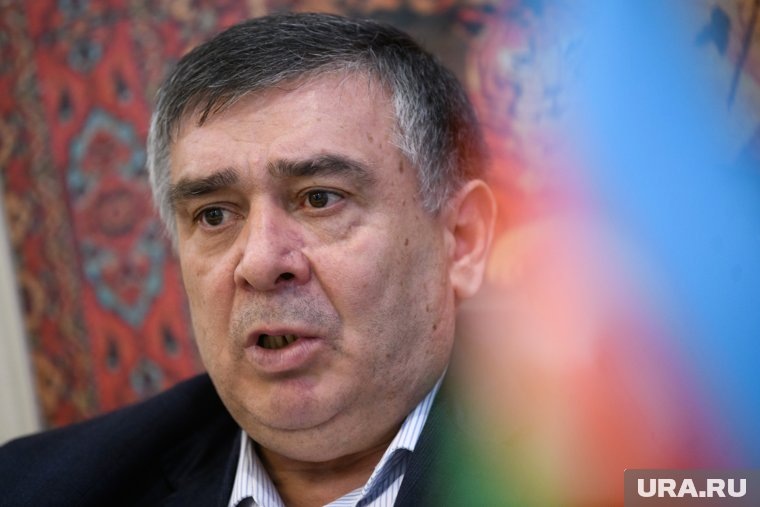  Лидер азербайджанцев на Урале просит к себе в одиночку сокамерника  📷
