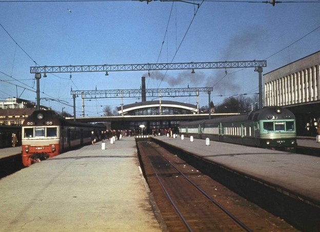 Балтийский вокзал г.Таллин в 1971 г, фотограф Ilmar Adamson, источник: https://gallery.balticrailpics.net