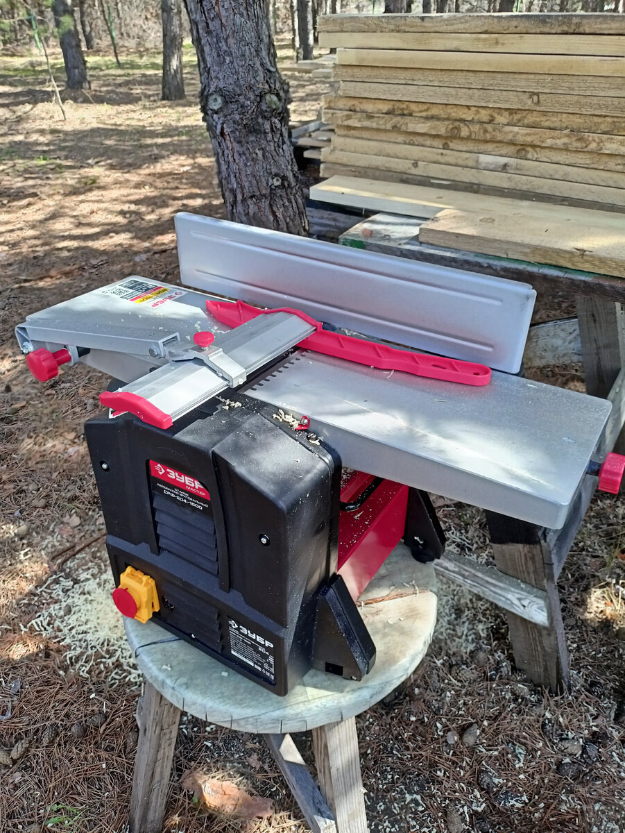 Вот эта машинка и навела меня на мысль о мастерской