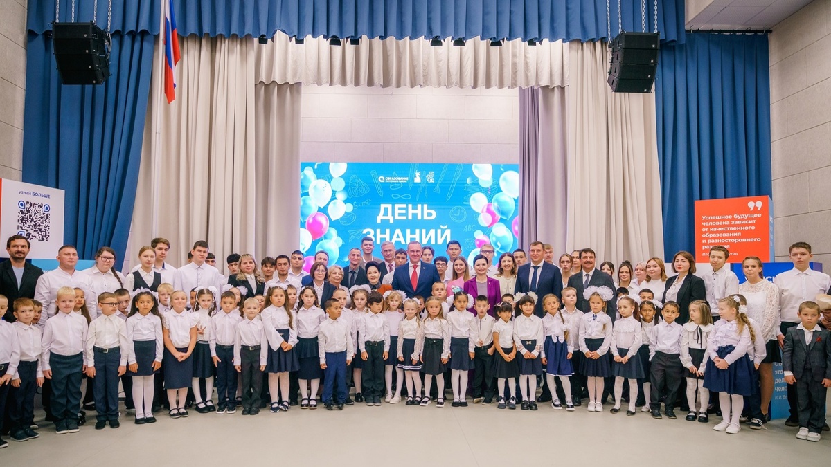    Руслан Кухарук посетил торжественное открытие корпуса одной из старейших школ Урая