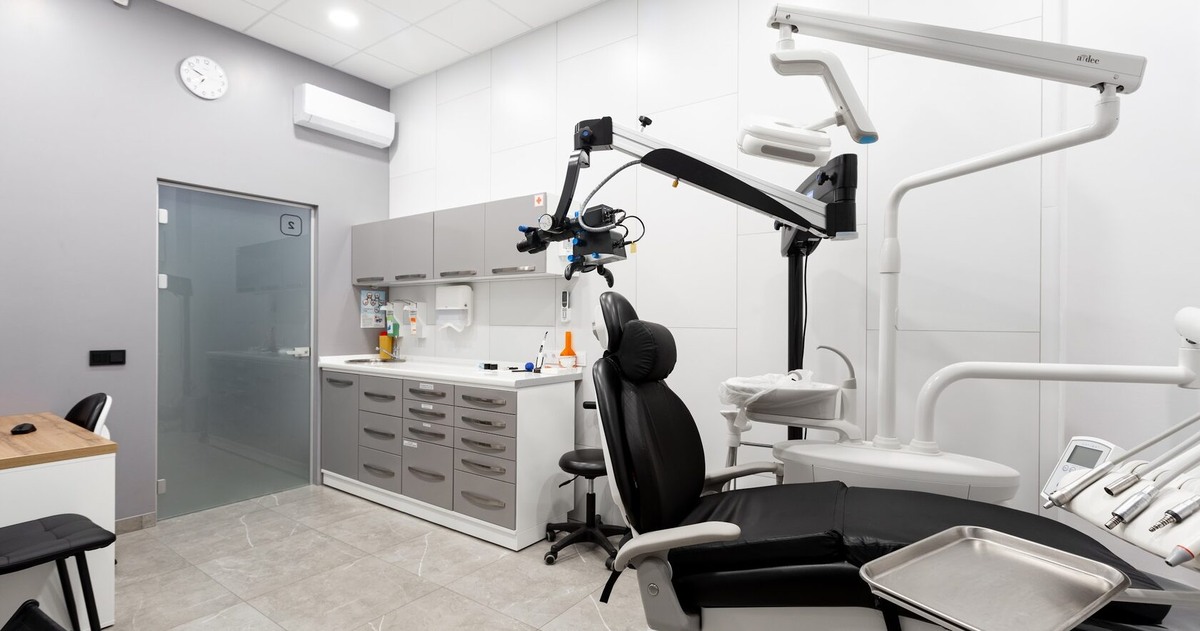 Лечение кариеса в стоматологии «Дант» в Екатеринбурге