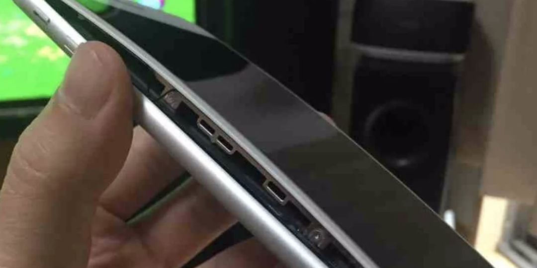 Смартфон быстро садится? Вот что выгоднее — заменить батарею или купить новый