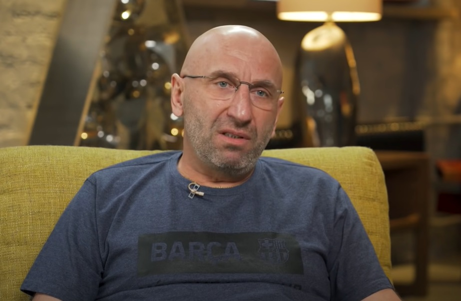 Один из советчиков. Вы уверены, что он точно знает, как сделать вас счастливой?