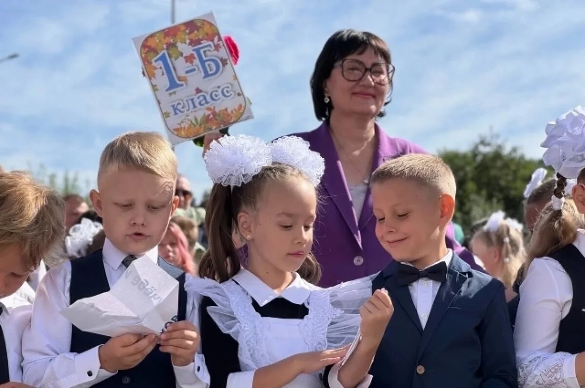    1812 первоклассников впервые сели за парты в Петропавловске