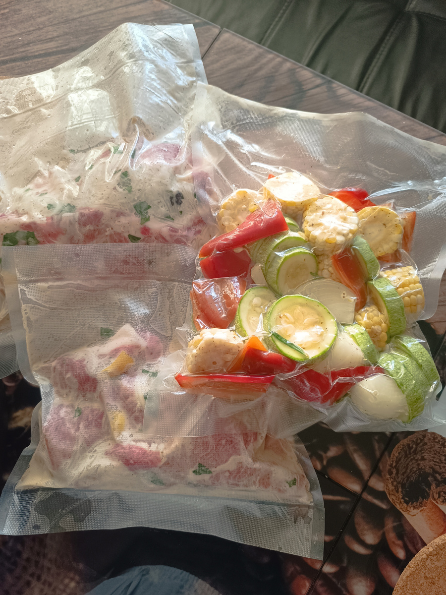 Как же удобнее стало жить с вакууматором. 