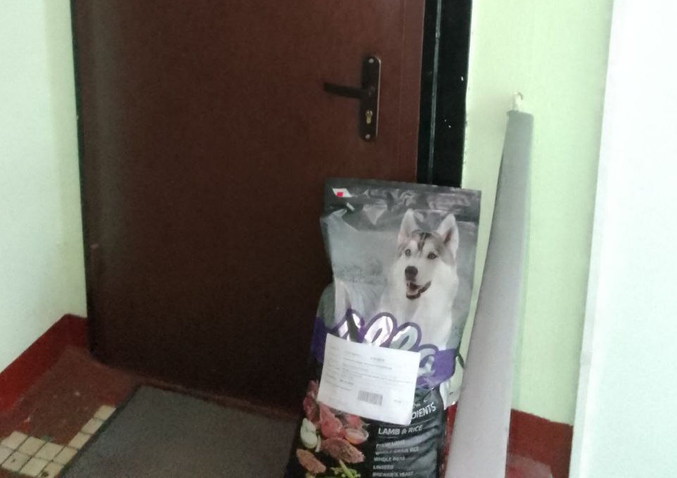 Пятиэтажка. У всех на виду)