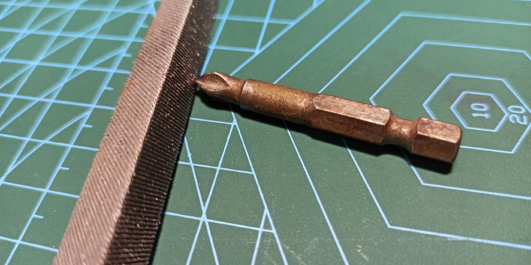 Как восстановить сточенную биту за 1 минуту и сделать её крепче новой