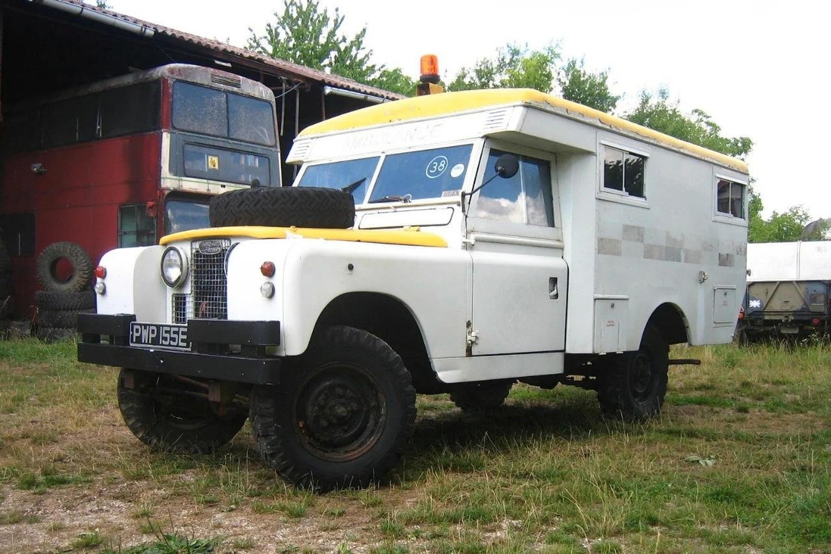    Машина скорой помощи