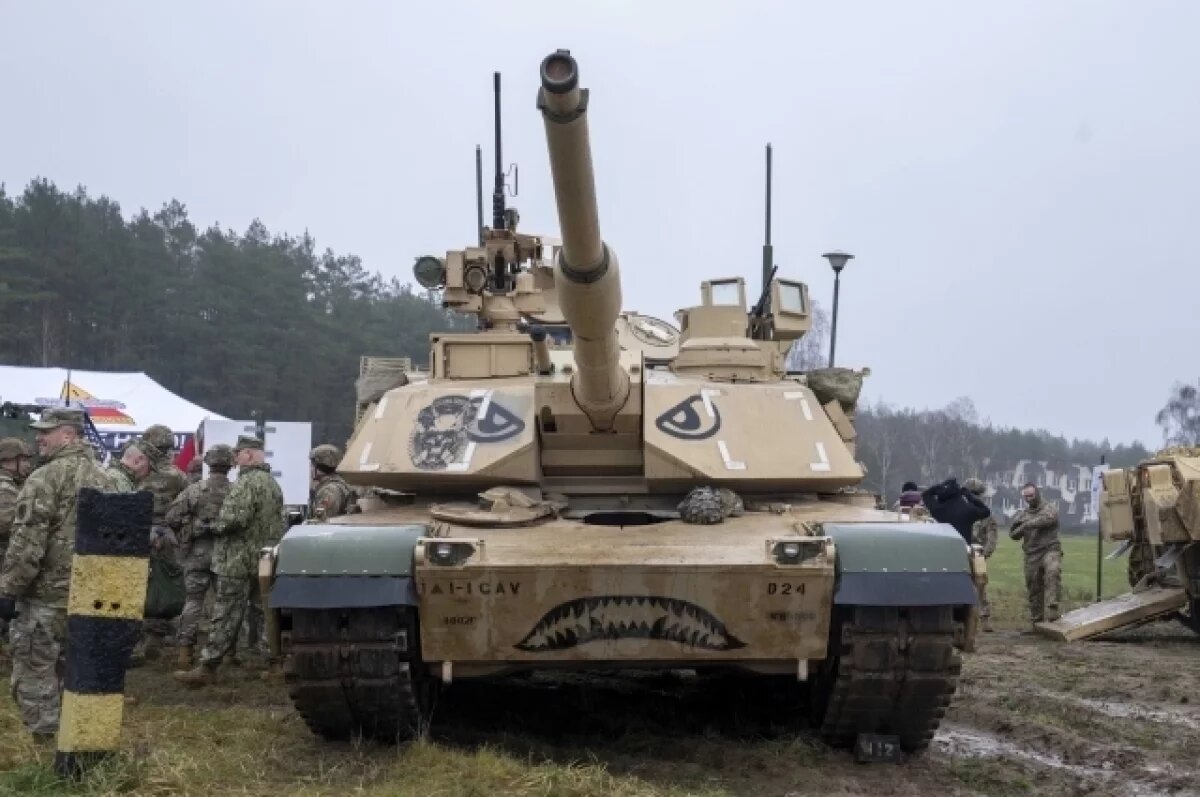    NI: Австралия дала Украине только один старый танк Abrams из 49 обещанных