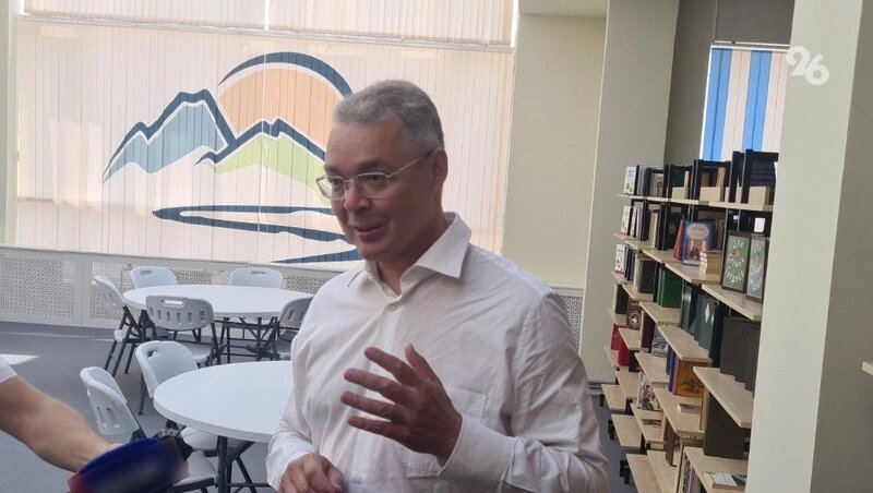    Глава Ставрополья Владимир Владимиров доволен новой школой Фото: ИА «Победа26»