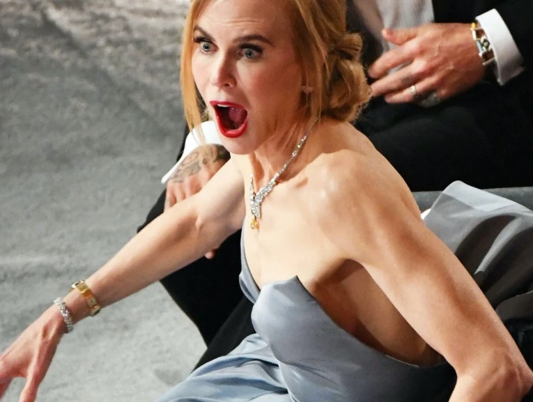 Реакция Николь Смит на пощечину Уилла Смита