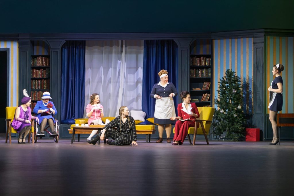    фото: Прокопьевский драматический театр им. Ленского комсомола Kristina