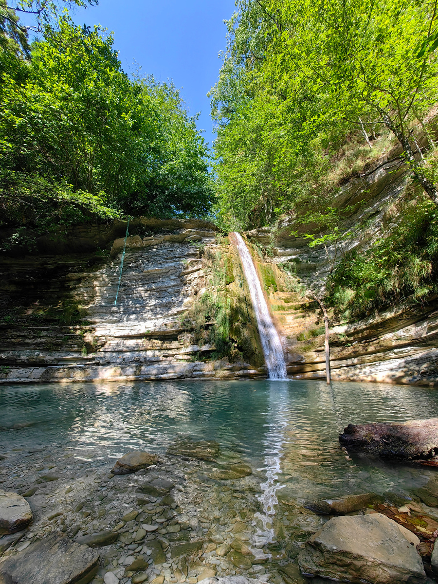 Водопад "Ленточка" на реке Куаго