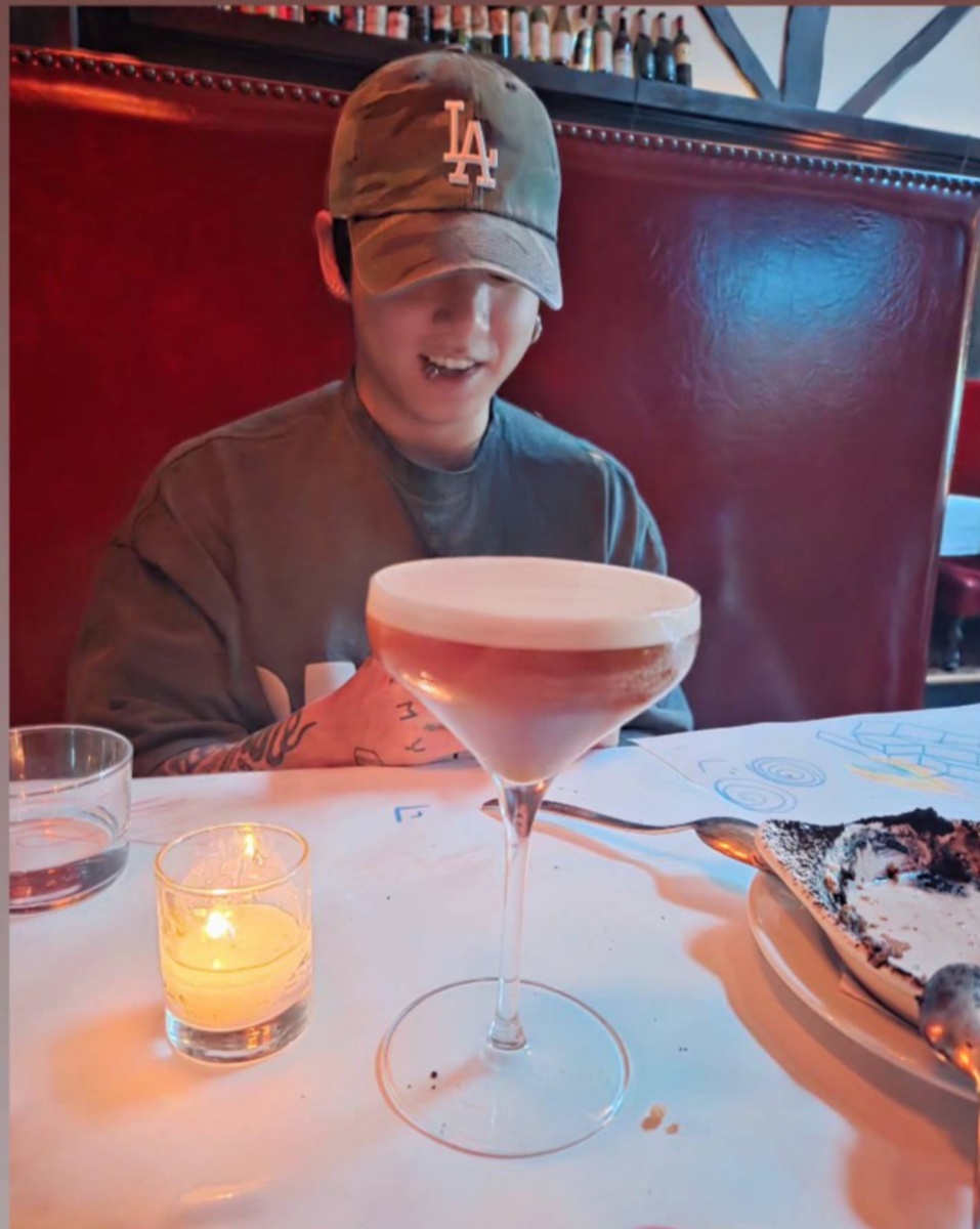 Хоби вкусно накормил Гуки)