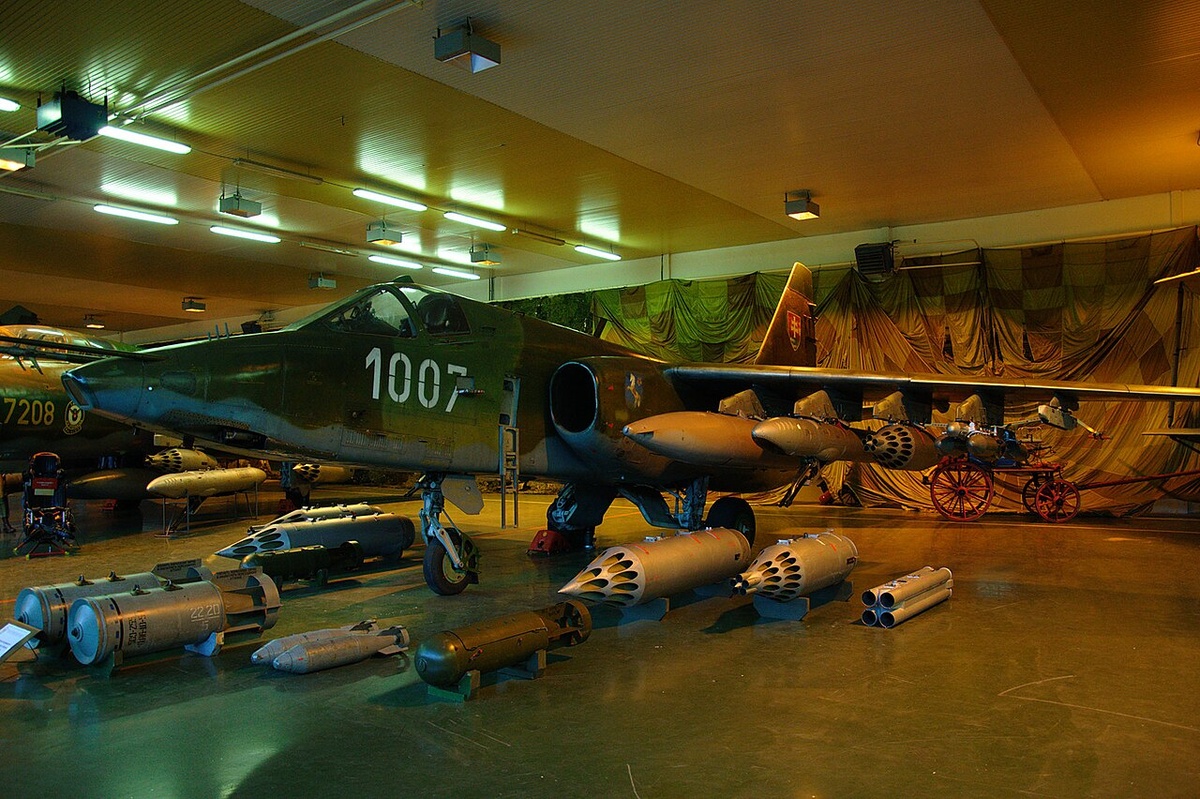 Всевозможный боекомплект Су-25