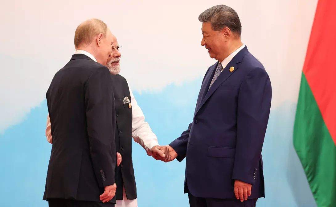 Лидеры России, Индии и Китая на саммите ШОС 1 сентября 2025 года
Фото:
kremlin.ru