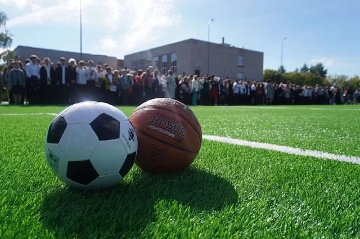    Новые стадионы открылись в двух муниципалитетах Свердловской области