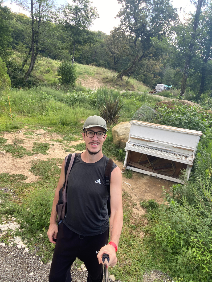 Передаю вам привет из последних дней лета.