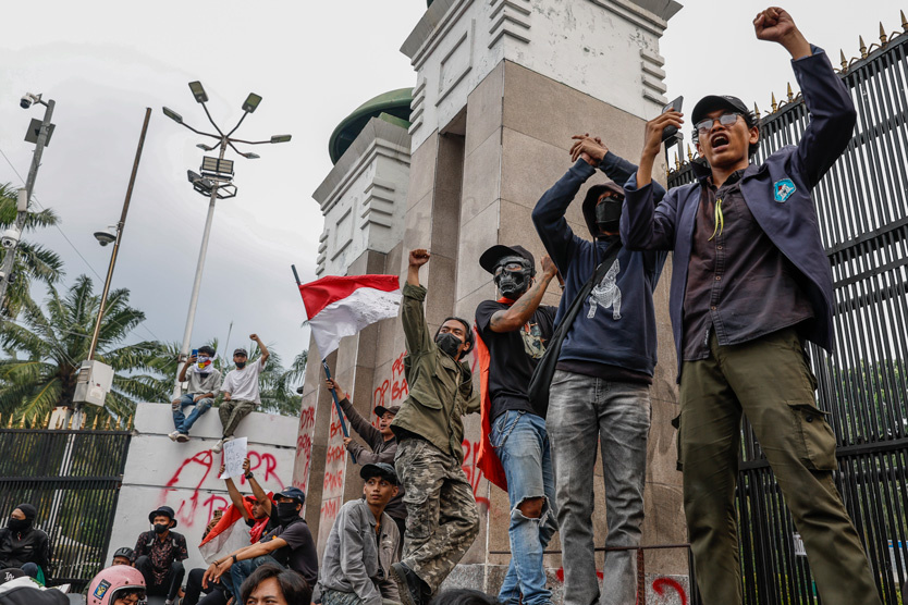 Фото обложки: EPA / TASS